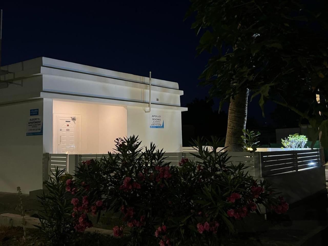 Apollo Rooms By Albert'S Apartment Larnaca Exterior foto